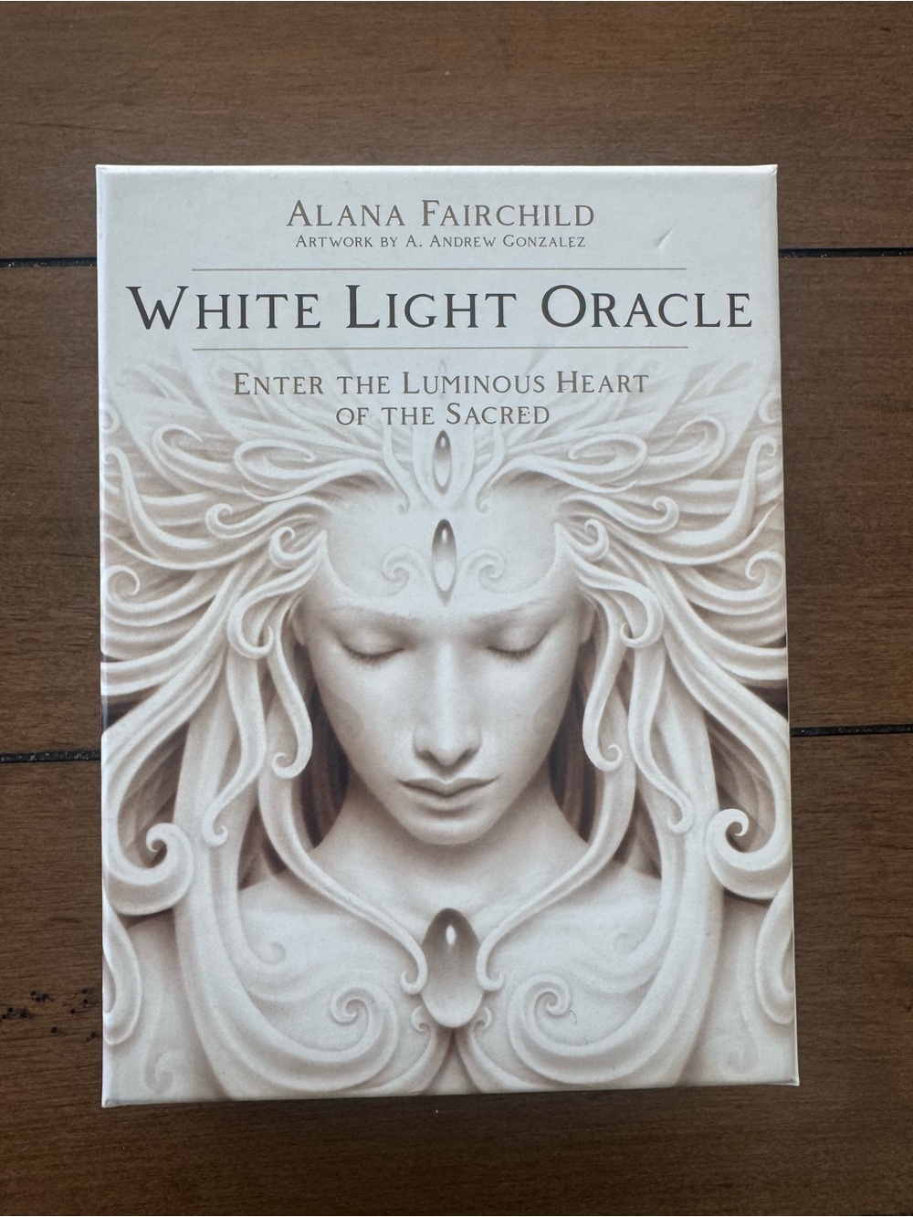 Alana Fairchild White Light Oracle Deck - White New
